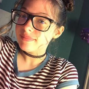 Meet your Posher, Abigail